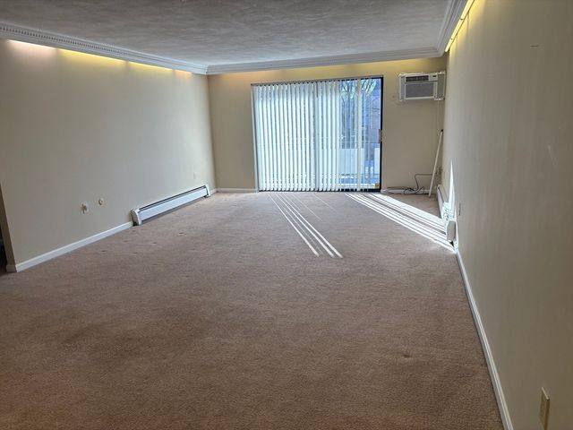 48 Bigelow Avenue 24, Watertown, MA 02472