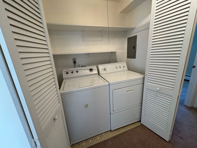 48 Bigelow Avenue 24, Watertown, MA 02472