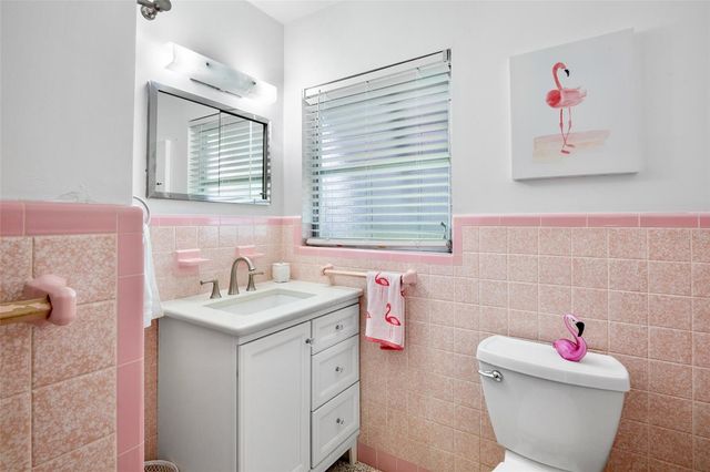 223 ROBERTS ROAD, Nokomis, FL 34275