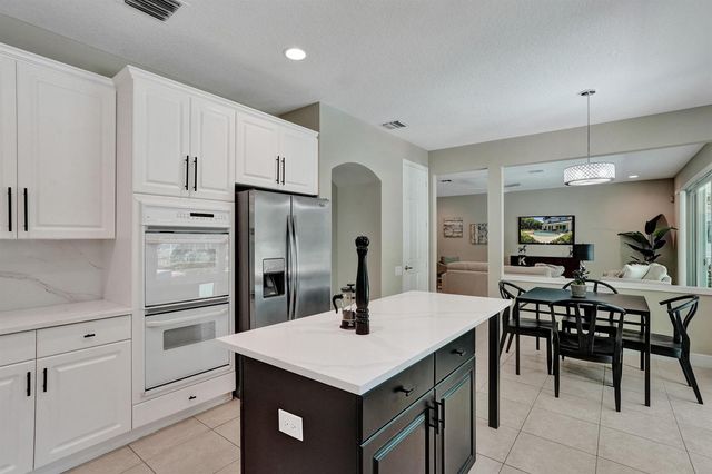 6020 NW 104th Lane, Parkland, FL 33076