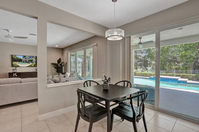 6020 NW 104th Lane, Parkland, FL 33076