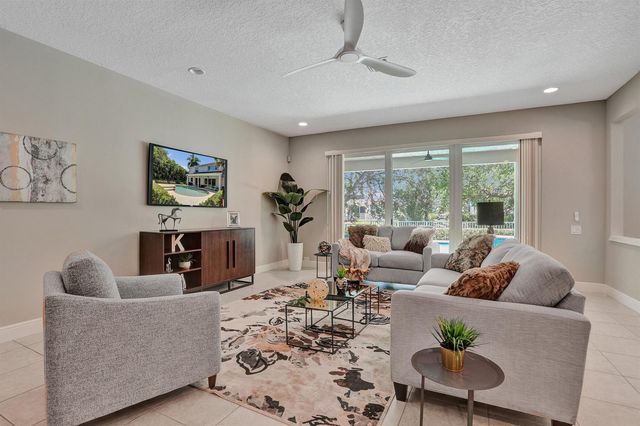6020 NW 104th Lane, Parkland, FL 33076