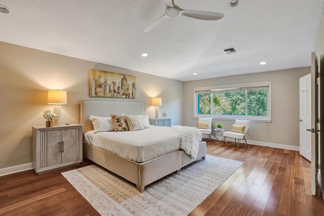 6020 NW 104th Lane, Parkland, FL 33076