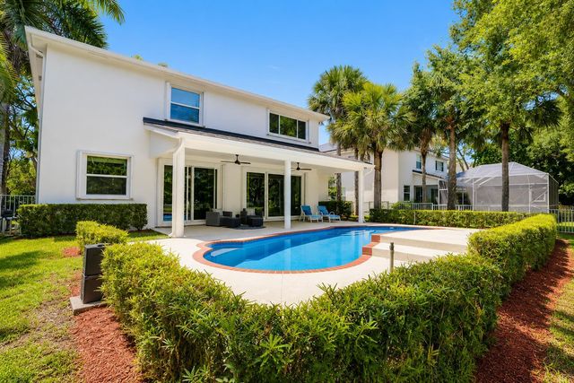 6020 NW 104th Lane, Parkland, FL 33076