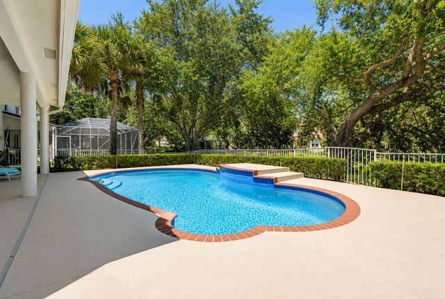 6020 NW 104th Lane, Parkland, FL 33076