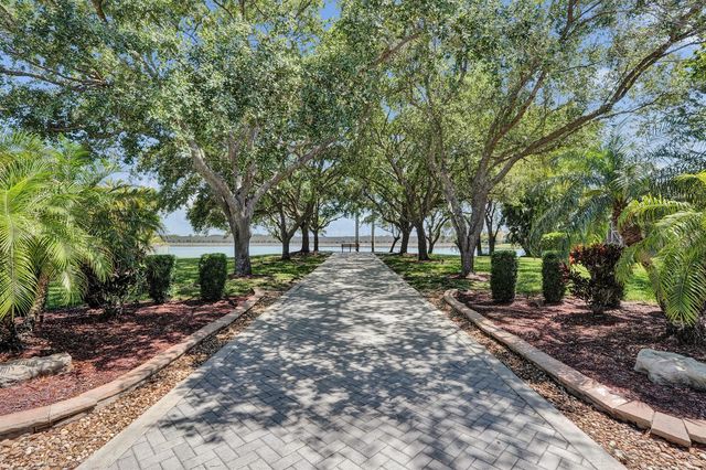 6020 NW 104th Lane, Parkland, FL 33076