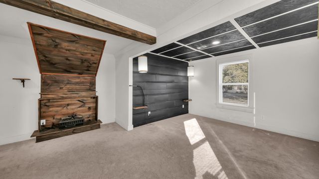 405 S Bowie Drive, Weatherford, TX 76086