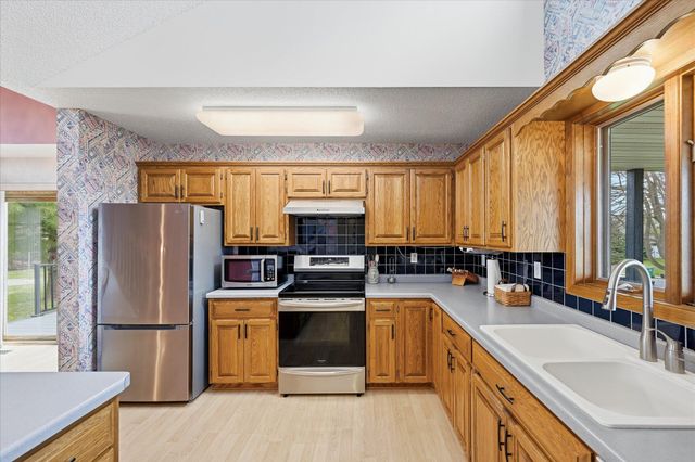 14435 Pineview Drive, Becker, MN 55308