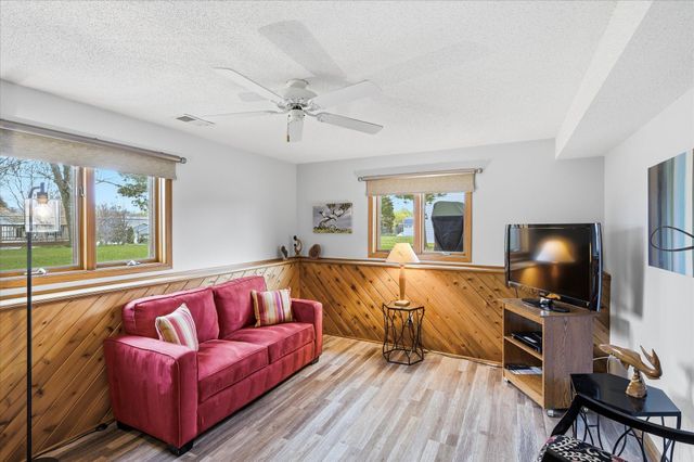 14435 Pineview Drive, Becker, MN 55308