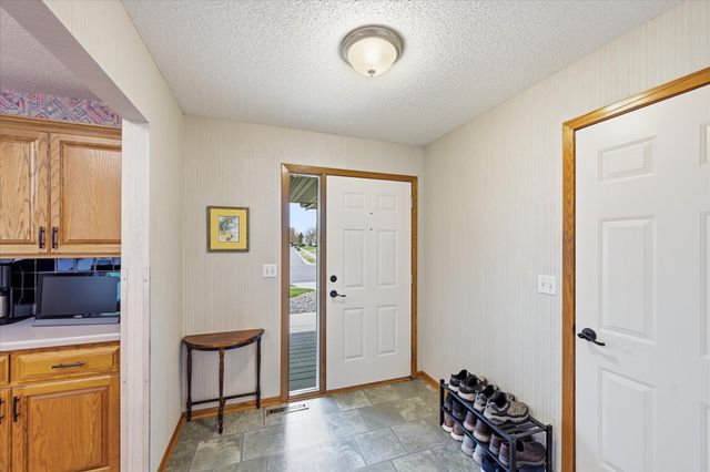 14435 Pineview Drive, Becker, MN 55308