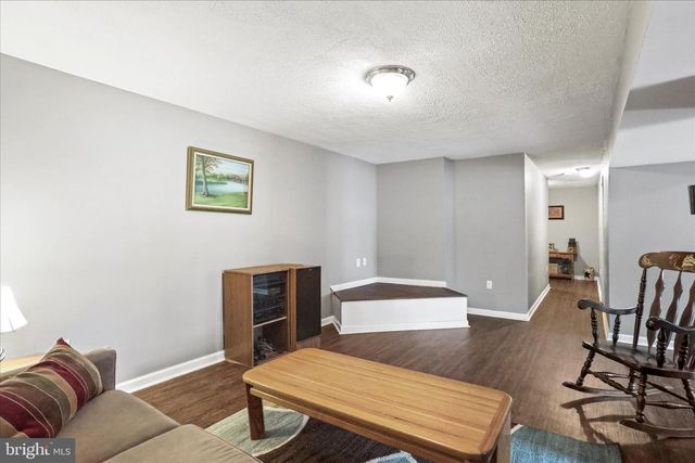 107 BRIAR RUN DR, Ranson, WV 25438