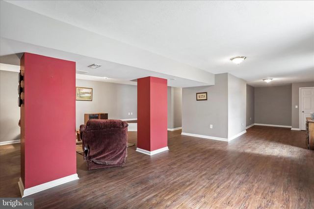 107 BRIAR RUN DR, Ranson, WV 25438