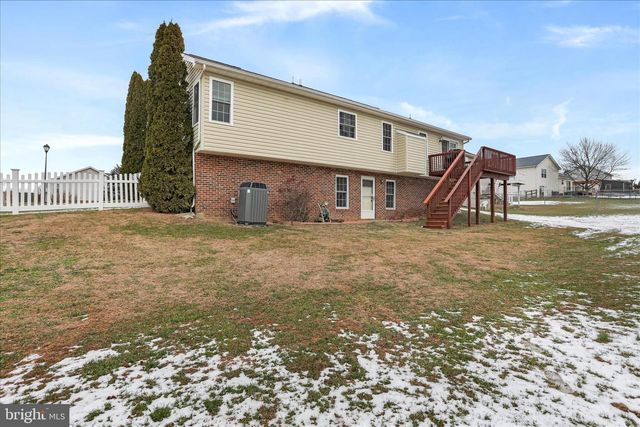 107 BRIAR RUN DR, Ranson, WV 25438