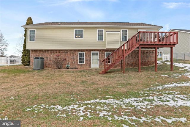 107 BRIAR RUN DR, Ranson, WV 25438