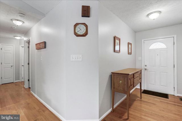 107 BRIAR RUN DR, Ranson, WV 25438