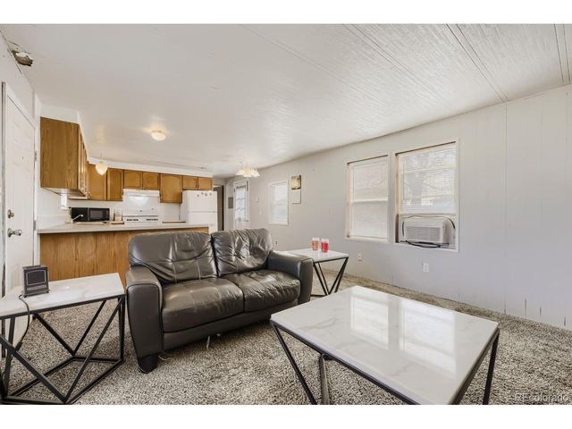 1030 Macdavidson Cir, Dacono, CO 80514
