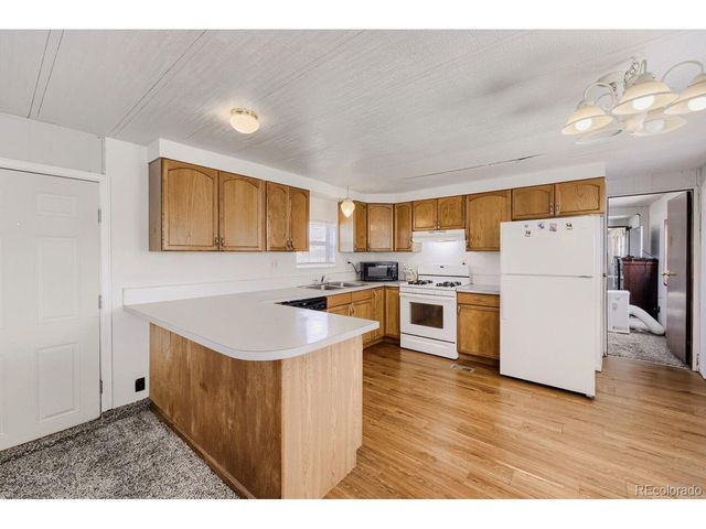 1030 Macdavidson Cir, Dacono, CO 80514