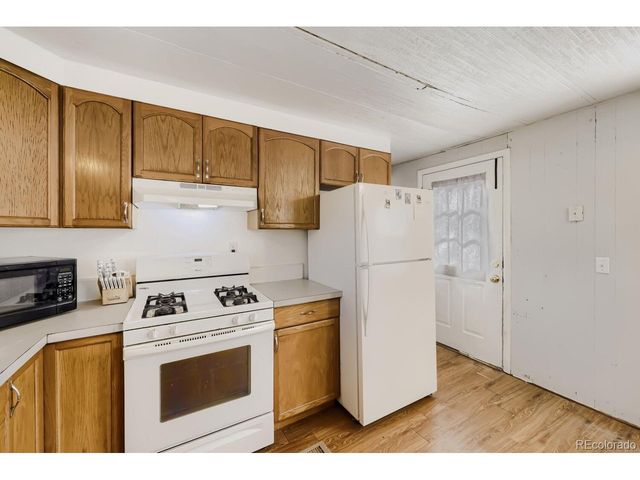 1030 Macdavidson Cir, Dacono, CO 80514