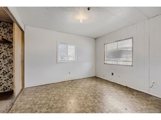 1030 Macdavidson Cir, Dacono, CO 80514