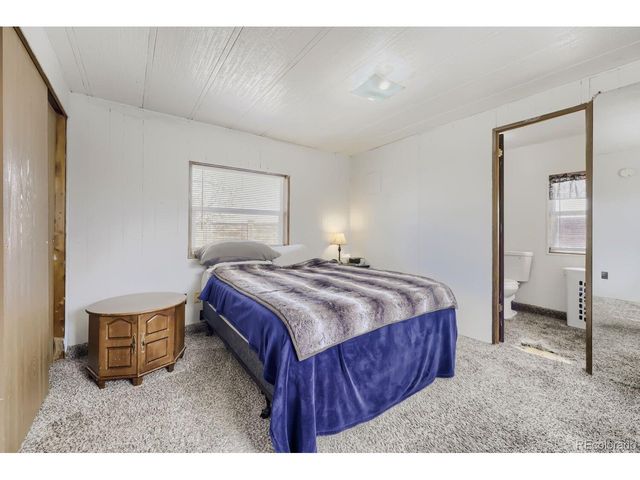 1030 Macdavidson Cir, Dacono, CO 80514