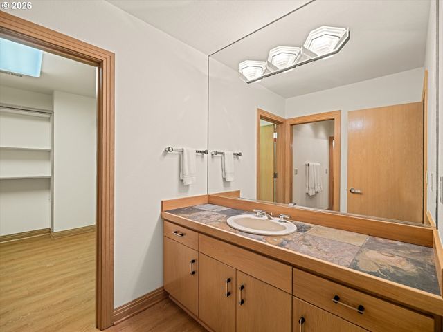 1153 Sw FAIRFAX Pl, Portland, OR 97225