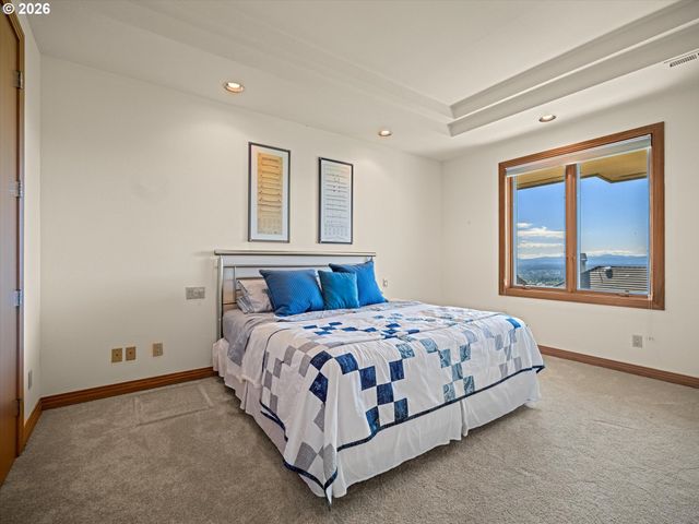 1153 Sw FAIRFAX Pl, Portland, OR 97225
