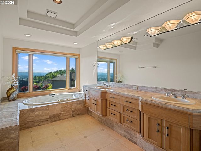 1153 Sw FAIRFAX Pl, Portland, OR 97225