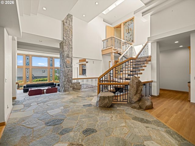 1153 Sw FAIRFAX Pl, Portland, OR 97225