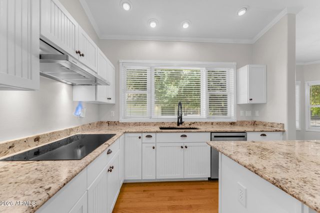 2720 W HARVEST GROVES Lane, Phoenix, AZ 85041