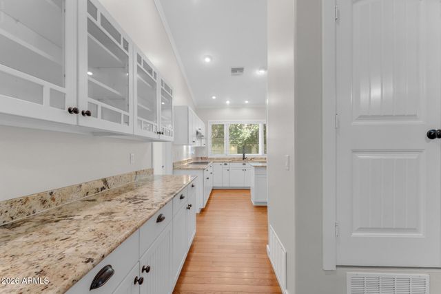 2720 W HARVEST GROVES Lane, Phoenix, AZ 85041