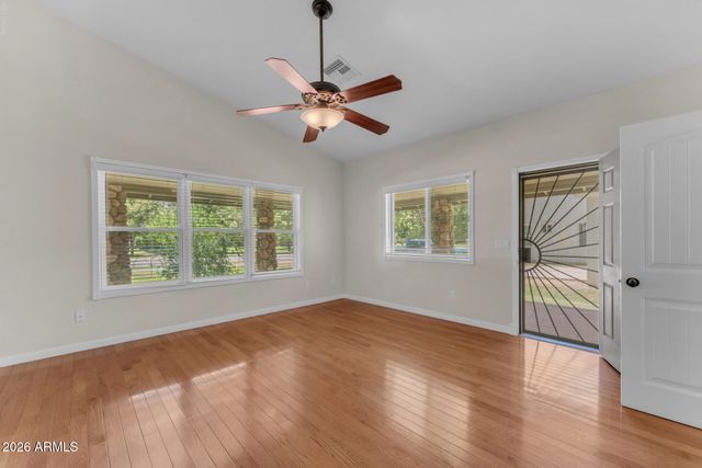 2720 W HARVEST GROVES Lane, Phoenix, AZ 85041