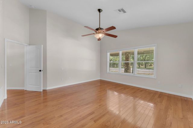 2720 W HARVEST GROVES Lane, Phoenix, AZ 85041