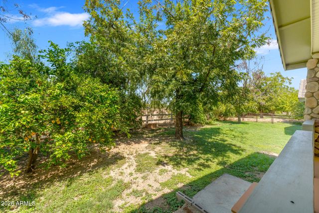 2720 W HARVEST GROVES Lane, Phoenix, AZ 85041