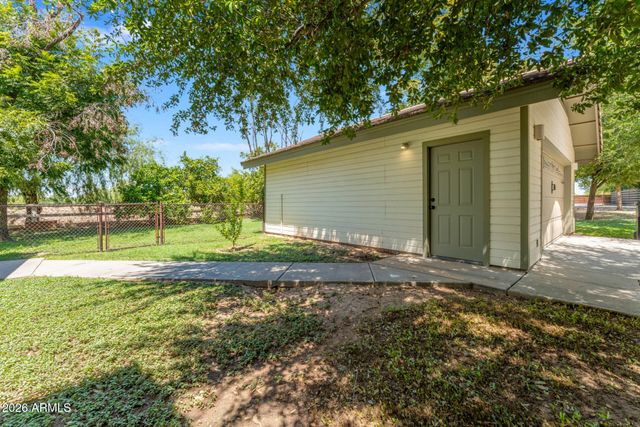 2720 W HARVEST GROVES Lane, Phoenix, AZ 85041