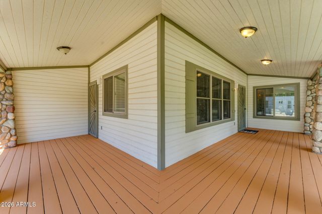 2720 W HARVEST GROVES Lane, Phoenix, AZ 85041