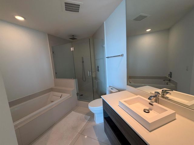1100 S MIAMI Avenue 4210, Miami, FL 33130