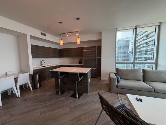 1100 S MIAMI Avenue 4210, Miami, FL 33130