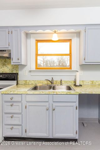 6266 E Clark Road, Bath, MI 48808