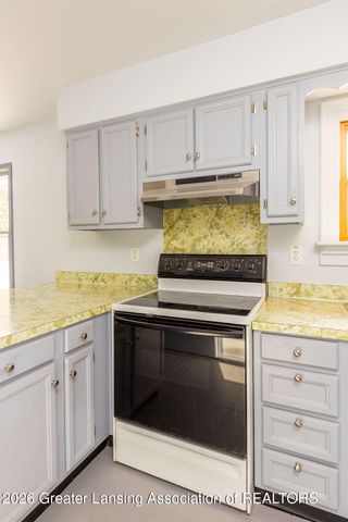 6266 E Clark Road, Bath, MI 48808