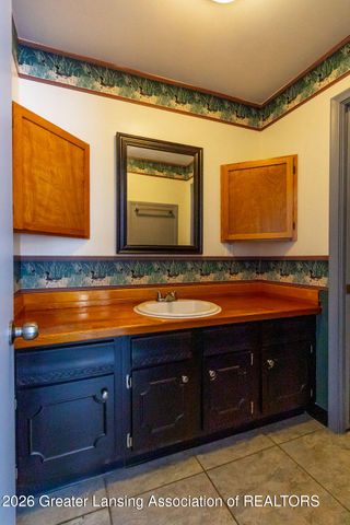 6266 E Clark Road, Bath, MI 48808