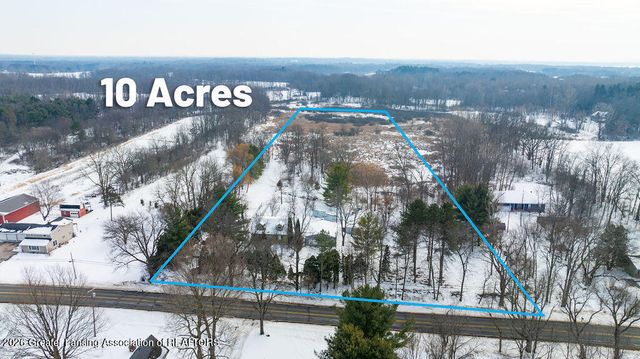 6266 E Clark Road, Bath, MI 48808