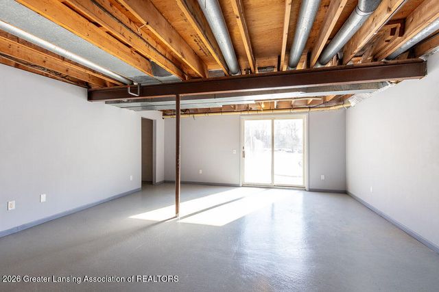 6266 E Clark Road, Bath, MI 48808