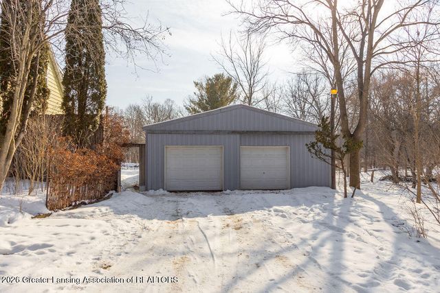 6266 E Clark Road, Bath, MI 48808