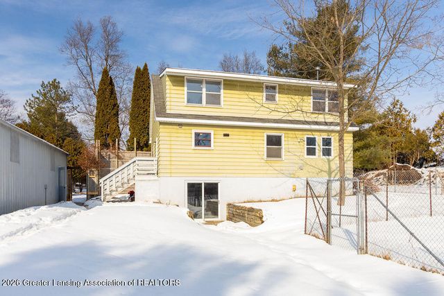 6266 E Clark Road, Bath, MI 48808