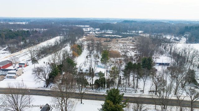 6266 E Clark Road, Bath, MI 48808