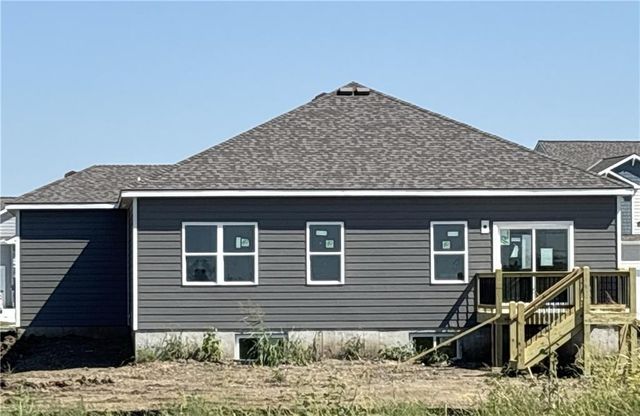 17806 Green Road, Gardner, KS 66030