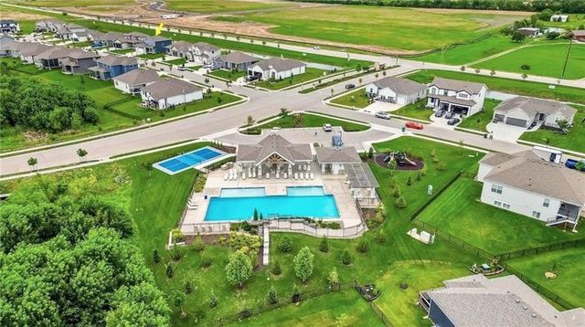 17806 Green Road, Gardner, KS 66030