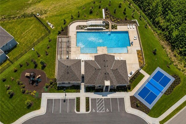 17806 Green Road, Gardner, KS 66030