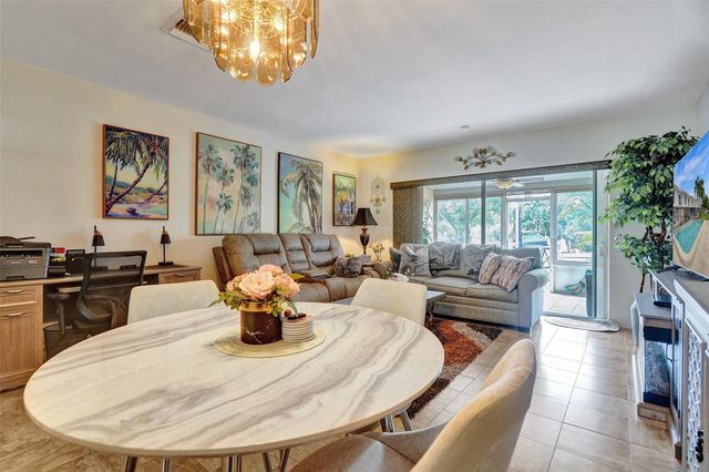 2500 NE 36th St 8, Lighthouse Point, FL 33064