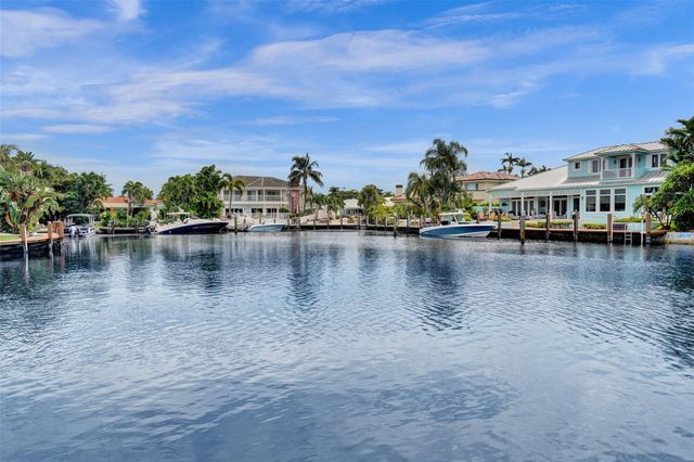 2500 NE 36th St 8, Lighthouse Point, FL 33064